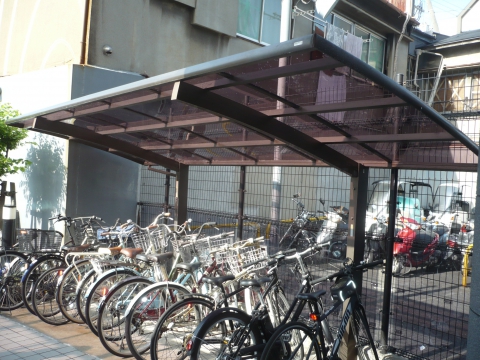 【大阪市・マンション駐輪場】サイクルポート屋根取替工事